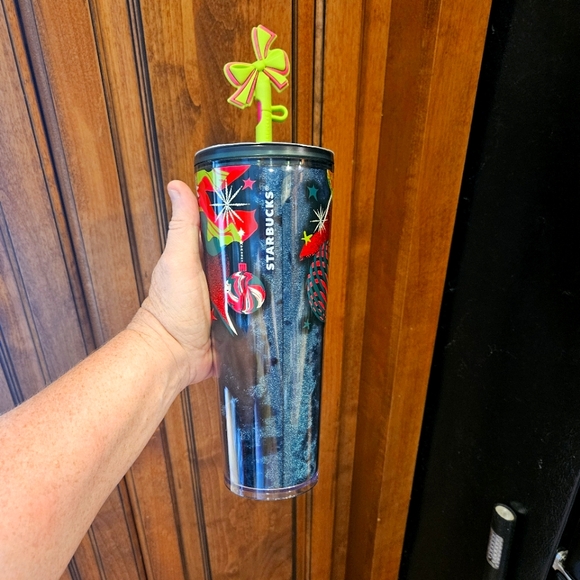 2023 Starbucks Holiday Edition 24oz Venti Travel Cup New With Tags - Picture 1 of 8